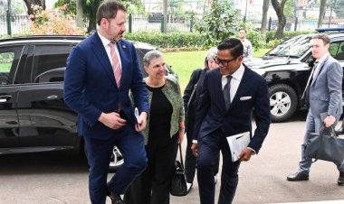 Menteri Australia Bertemu Wamenlu RI untuk Bahas Kerja Sama di Bidang EV dan Pangan