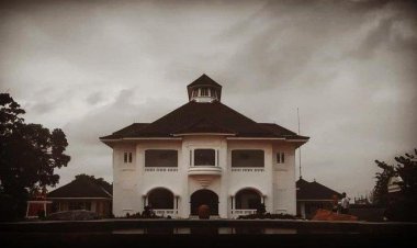 OBYEK WISATA GEDUNG JUANG DI BEKASI