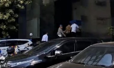 Menteri Pertanian Syahrul Yasin Limpo Tiba di Polda Metro Jaya Terkait Laporan Pemerasan KPK