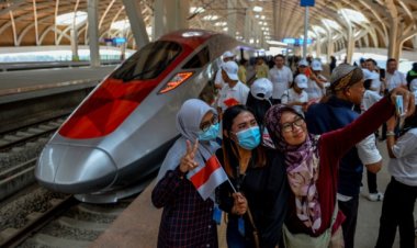 Whoosh Mencatat Sejarah: Angka Penumpang Tertinggi dalam Sejarah Operasional!