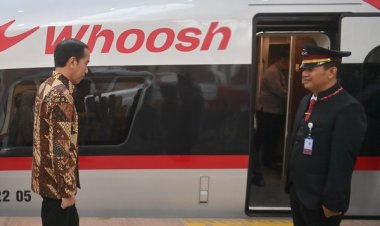 Melihat Fenomena Whoosh: Mengapa Begitu Banyak Orang Memilih Kereta Cepat Ini?