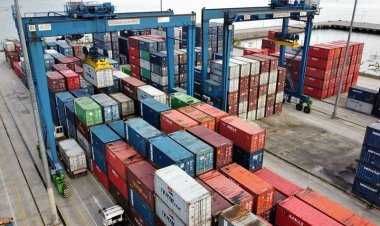 Pemerintah Perketat Pengawasan Impor: Langkah Tegas Lindungi Industri Dalam Negeri