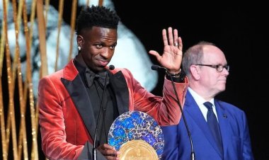 Vinicius Jr. Memenangi Socrates Award dan Bertekad Melawan Rasisme di Dunia Sepakbola