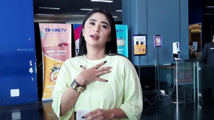 Video Viral Dewi Perssik Diduga Promosikan Judi Online, Ini Kata Pengacara