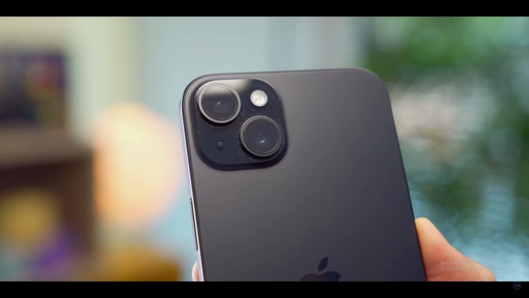 Pandangan David GadgetIn Terhadap iPhone 15: Mengulas Kelebihan, Kekurangan, dan Saran Pembelian