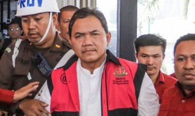 Anggota BPK Achsanul Qosasi Ditahan Terkait Dugaan Korupsi Menara BTS 4G