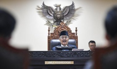Majelis Kehormatan Mahkamah Konstitusi (MKMK) Memecat Anwar Usman dari Jabatan Ketua MK atas Pelanggaran Etik Berat