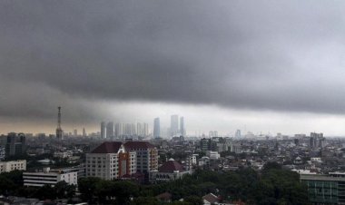 Ancaman Cuaca Ekstrem Menghantui Sejumlah Wilayah Indonesia, DKI Jakarta Waspada!