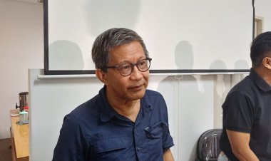 Rocky Gerung Nyatakan Status Tersangka di Depan Ganjar Pranowo Terkait Kasus 'Bajingan Tolol'