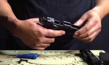 Polisi Buru Pria Bertato yang Letuskan Pistol di Aksi Koboi, Video Viral Menyulut Keresahan