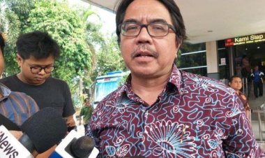 Ade Armando Kritik Mahasiswa BEM UI dan UGM Soal Politik Dinasti