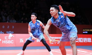 Fajar/Rian Alami Kekalahan Dramatis di Semifinal BWF World Tour Finals 2023: Jonatan Christie Menjadi Harapan Indonesia