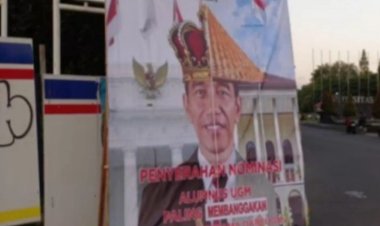 Baliho 'Alumnus Paling Membanggakan' Jokowi Berkembang di UGM: Respons BEM UGM