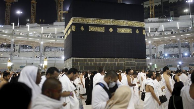 Iran Izinkan Warga Umrah ke Saudi setelah Delapan Tahun, Jemaah Mulai Tiba 19 Desember