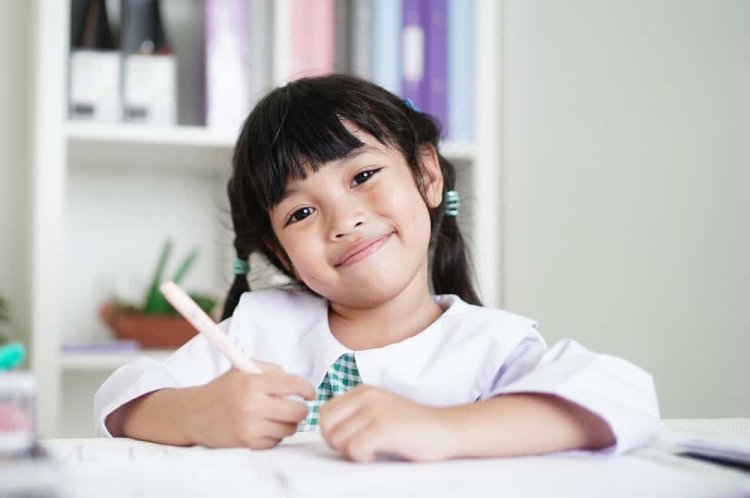 Makanan Pintar: 7 Jenis Makanan untuk Meningkatkan Daya Ingat Anak