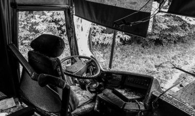 Tragedi Kecelakaan Malam Tahun Baru 2024: Enam Meninggal dalam Kecelakaan Bus di Tol Jakarta-Cikampek