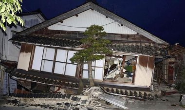 Gempa Besar Guncang Jepang Tengah: Peringatan Tsunami 5 Meter Menghantam Pantai Barat