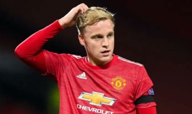Resmi! Manchester United Peminjamkan Donny van de Beek ke Eintracht Frankfurt