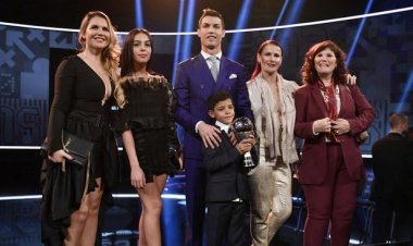 Cristiano Ronaldo berikan Kado Mewah untuk Ibunda dan Tamu Selebriti pada Ulang Tahun Ibunya