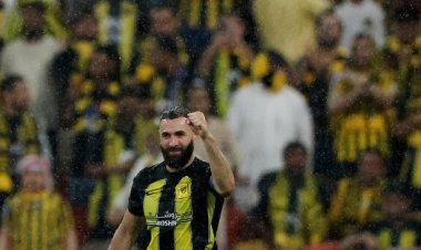 Guncangan di Al Ittihad: Karim Benzema Meninggalkan Klub Setelah Kekalahan Telak dan Banjir Kritik