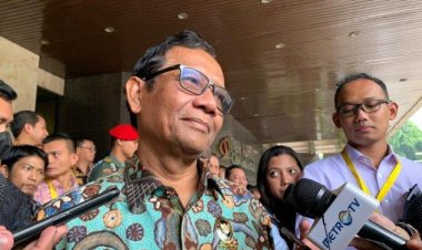 Menko Polhukam Mahfud MD Terima Kunjungan Koalisi Sipil: Bahas Pilpres 2024 dan Usulan Pemakzulan Jokowi
