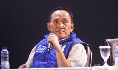 Kritik Tajam Andi Arief terhadap Anies dan Ganjar: Alumni UGM Lemah, Demokrat Dukung Prabowo-Gibran