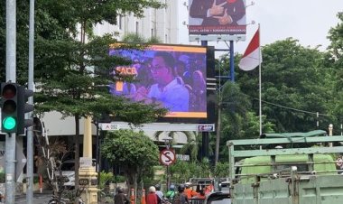 Diturunkan di Jakarta-Bekasi, Videotron Anies Muncul di Surabaya