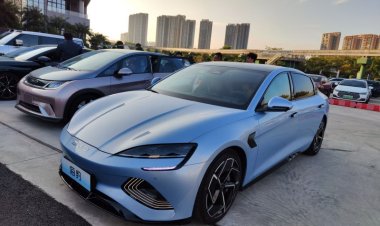 BYD Melangkah ke Indonesia dengan Mobil Listrik, Targetkan 50 Dealer pada Akhir 2024