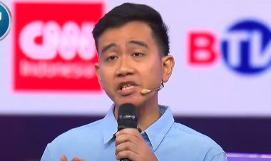 Gibran Rakabuming Raka Soroti Kondisi Jalan di Jawa Tengah: Solo Halus, Jokowi Beri Kritik