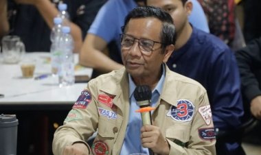 Mahfud MD Mengumumkan Pengunduran Diri: Kontroversi Tim Sukses Menteri Picu Kecaman dan Alarm Situasi Politik