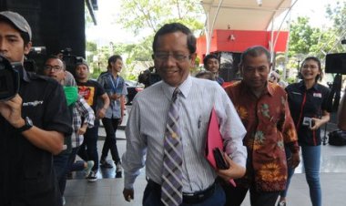 Mahfud MD Resmi Mundur dari Kabinet: Surat Pengunduran Diri Diserahkan ke Presiden Jokowi Besok