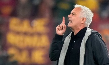 Jose Mourinho Siap Kembali ke Manchester United, Gantikan Erik Ten Hag: Kabar Terbaru dari Dunia Sepak Bola