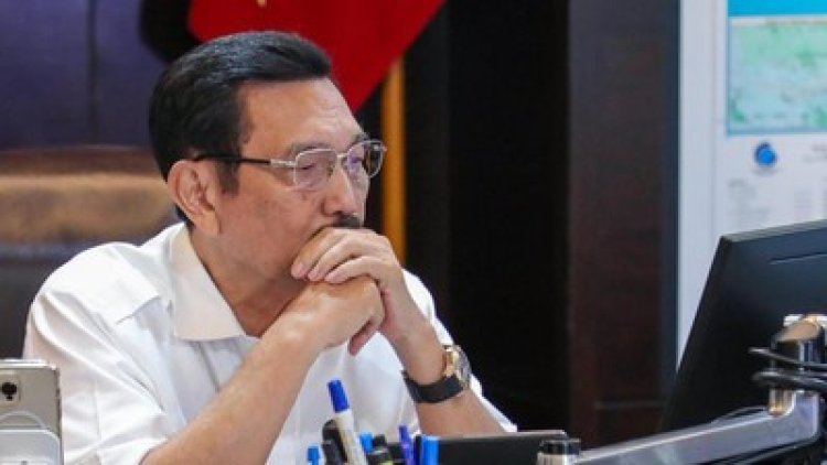Kontroversi Politik: Luhut Balas Sindiran Ganjar, Menegaskan Dukungan Tanpa Mencla-mencle