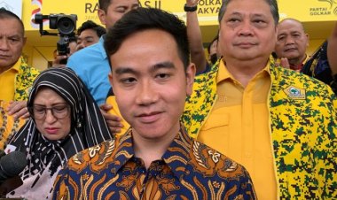Gibran Menanggapi Kabar Jokowi Gabung Golkar: "Biar yang Jawab yang Sebar Isu"