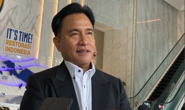 Yusril Siapkan 36 Pengacara untuk Hadapi Gugatan Anies & Ganjar di MK