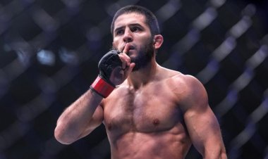 Demi Jalani Puasa, Islam Makhachev Menolak Pertarungan Melawan Leon Edwards di UFC 300